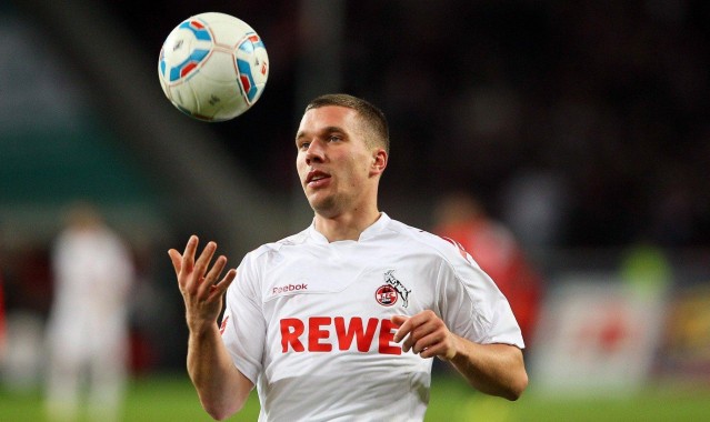 澳客网-太靓了！WNBA狂热队巨星凯特琳·克拉克空降步行者主场，球迷沸腾引爆社交媒体