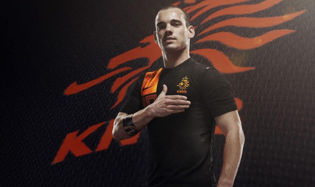 奥客竞彩官网：深圳新鹏城主场1比2惜败上海海港，感谢远征军支持，下场比赛我们不见不散