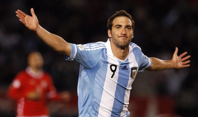 【澳客网页版】奥纳纳留队现转机，曼联标价三千万镑静待买家，门将位置抉择牵动夏窗布局