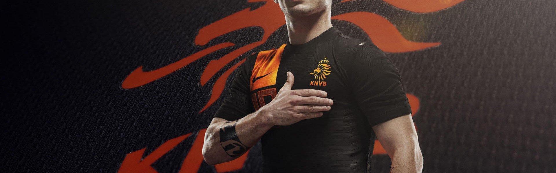 奥客竞彩官网：深圳新鹏城主场1比2惜败上海海港，感谢远征军支持，下场比赛我们不见不散