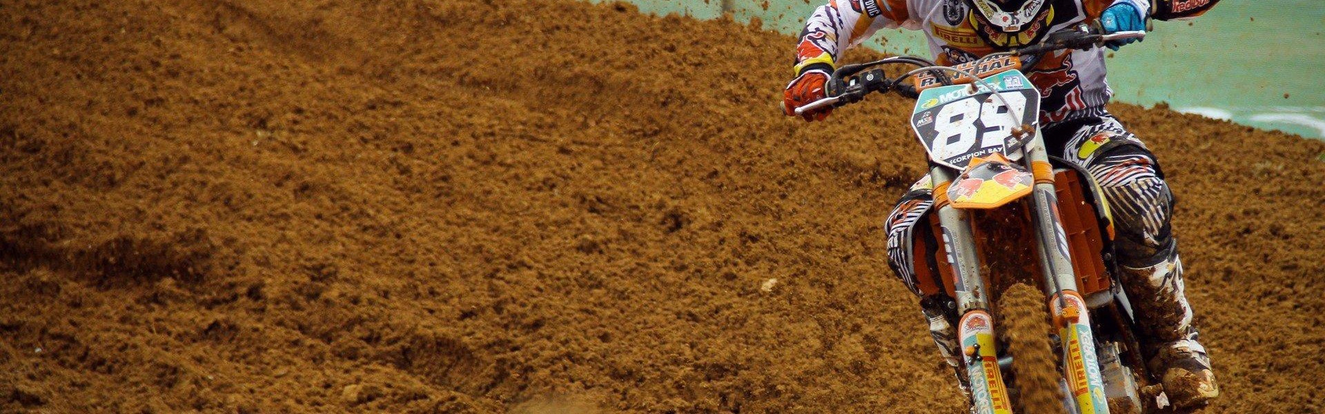 澳客官方网-雷霆新星卡森-华莱士，攻防兼备的球迷宠儿