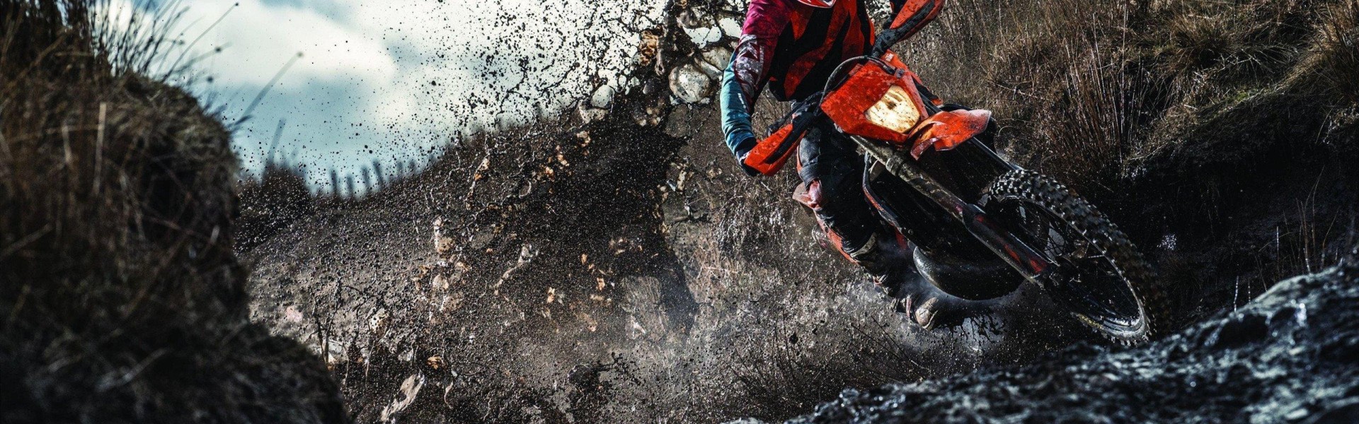 okooo-周定洋社媒力挺徐正源：伟大的人造就伟大的领袖❤