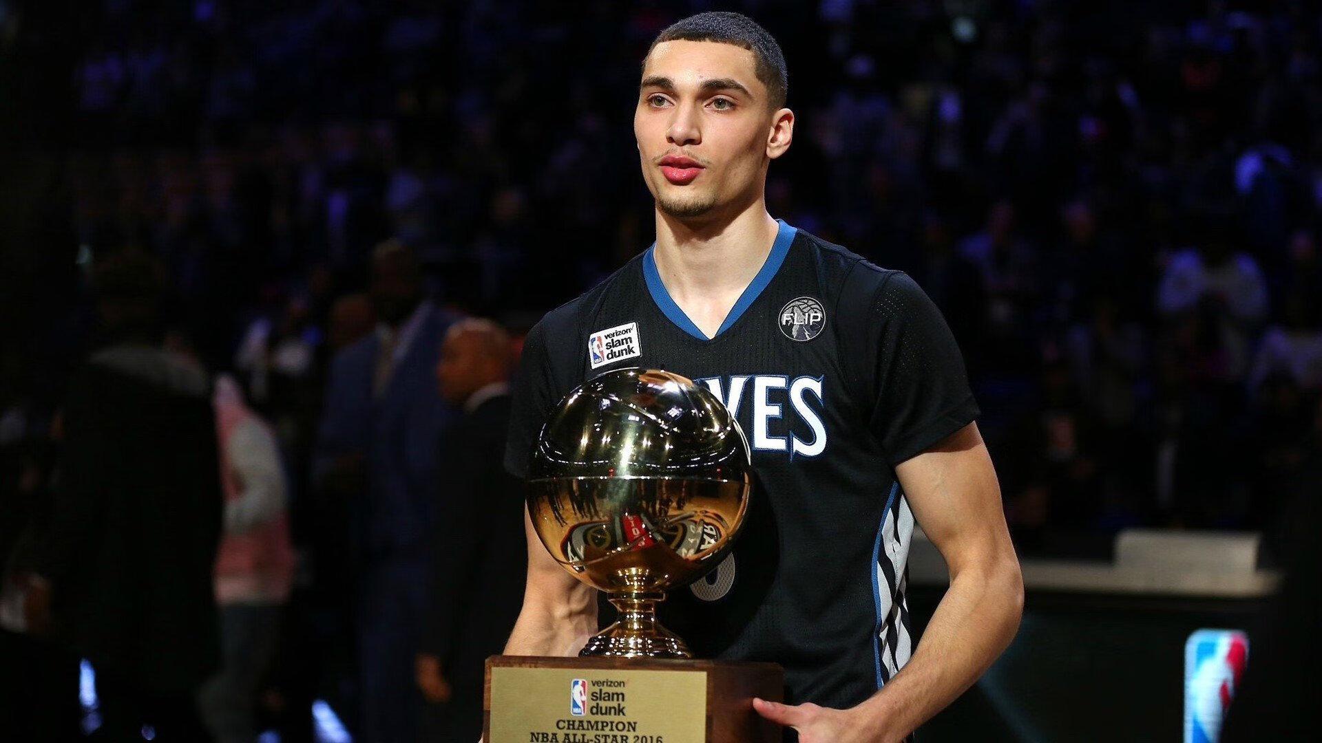 先扫你两条街！美媒发图调侃引爆热议，一张照片竟藏374次技犯暗喻